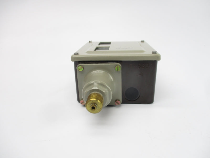 DANFOSS 017-5203 RT116 15-140PSI NSMP