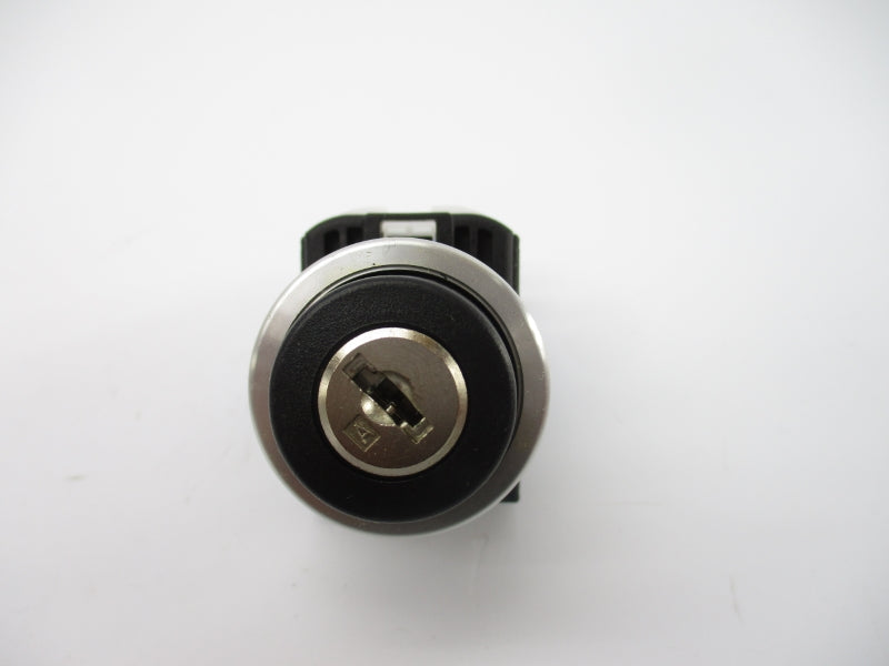 FUJI ELECTRIC AR22PR-2 250V 6A (NO KEY) NSNP