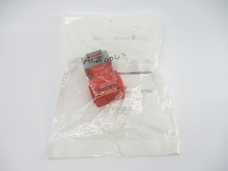 ALLEN BRADLEY 440K-T11147 SER. B 10A (WH) NSMP