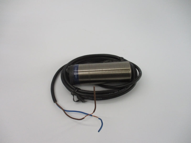 TELEMECANIQUE XSA-V11801 24-240V NSNP