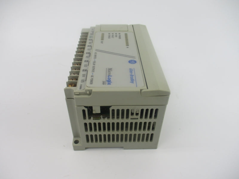 ALLEN BRADLEY 1761-L16AWA SER. C F/W 3.0 100/120VAC UNMP