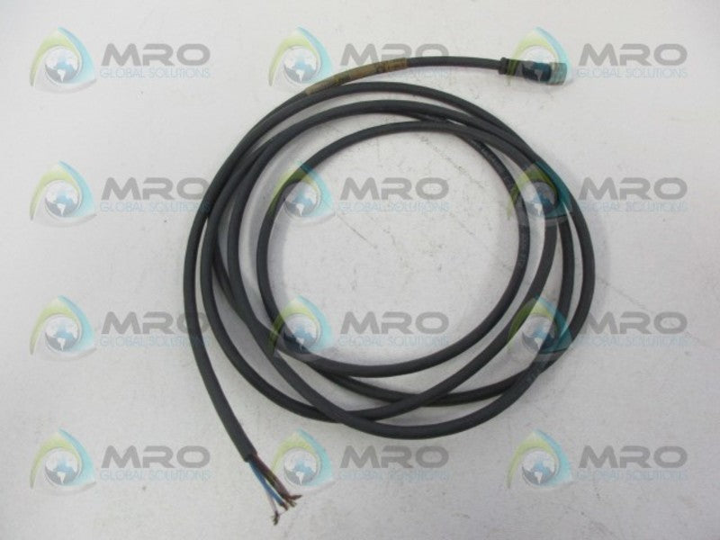 IFM EFECTOR E18226 SOCKET FOR SENSOR W/ M8 CONNECTOR *USED*