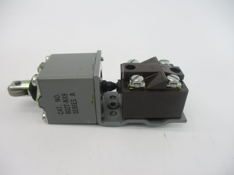 ALLEN BRADLEY 802T-NX9 SER. A (WH) NSMP