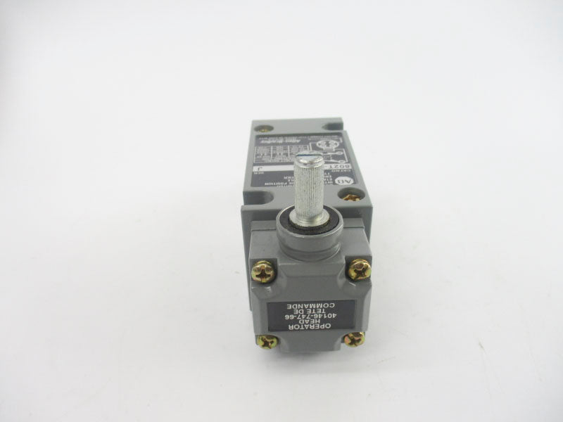 ALLEN BRADLEY 802T-NX165 SER. J 120-300VAC 15A (WH) NSMP
