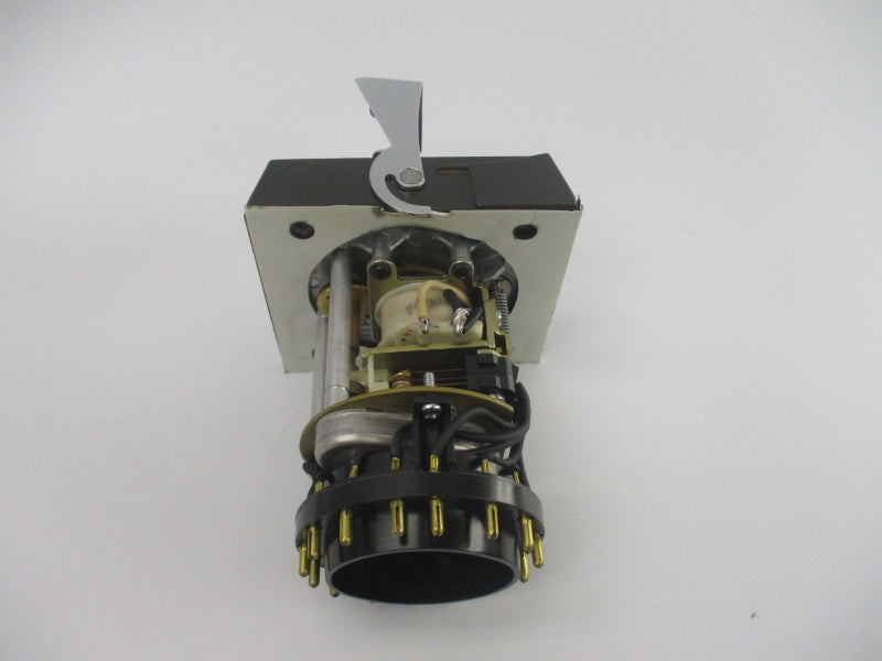 EAGLE SIGNAL CONTROLS HP56A6 120/240VAC 5/10A 0-60MIN NSNP