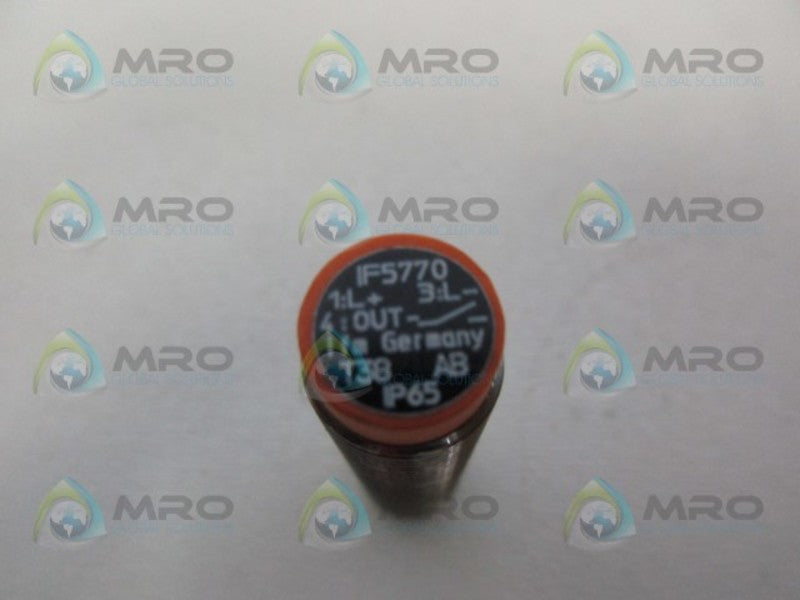 IFM EFECTOR IF5770 INDUCTIVE PROXIMITY SENSOR *NEW NO BOX*
