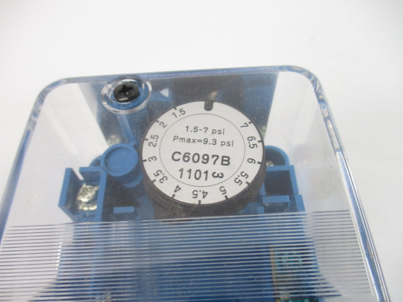 HONEYWELL C6097B1101 120/240VAC 9.3PSI NSNP