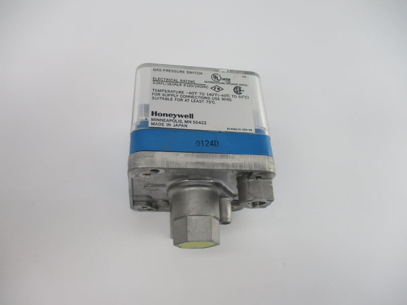 HONEYWELL C6097A1079 120/240VAC 3.0A 4.8PSI 1/4" NSMP