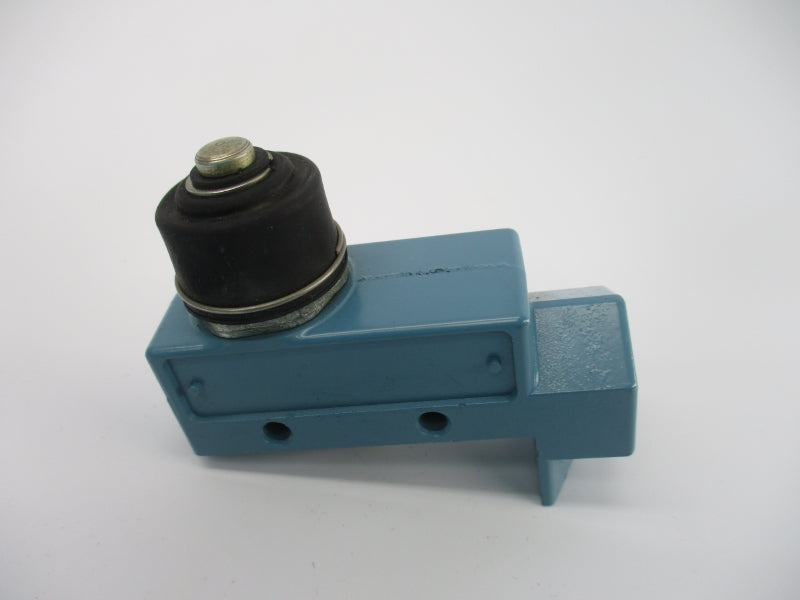MICRO SWITCH BZE6-2RN 600VAC 2A (AS PICTURED) NSNP