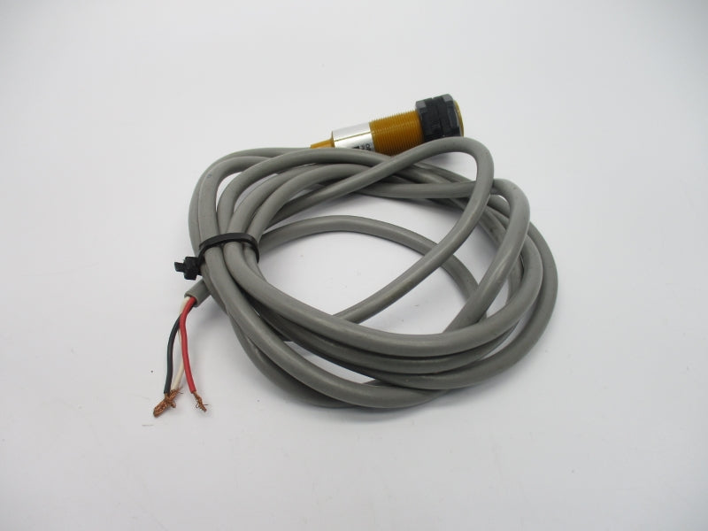 OMRON E3F-R2C4 12-24VDC NSNP