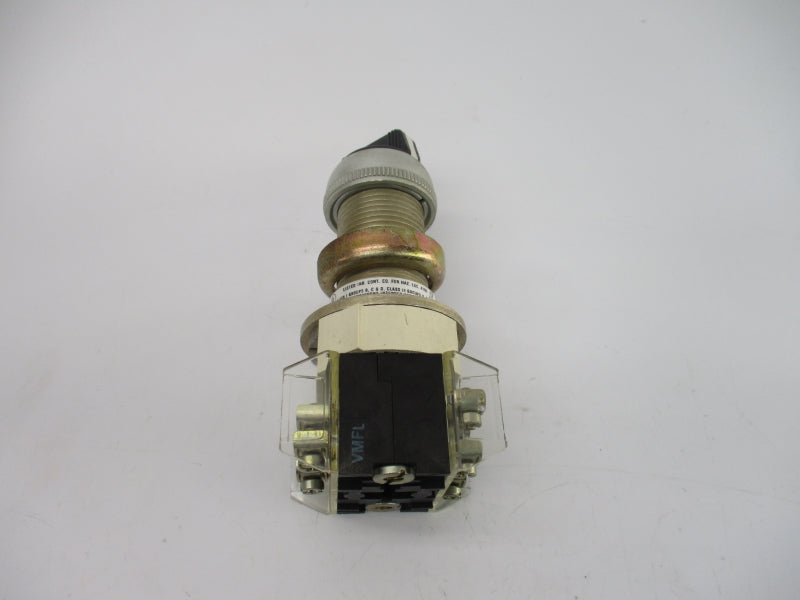 ALLEN BRADLEY 800H-JP2KC7 SER. C NSNP