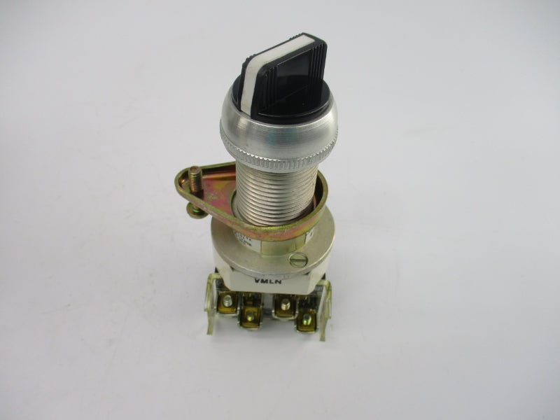 ALLEN BRADLEY 800H-JP2KC7AAXX SER. C (BK/YL) NSMP