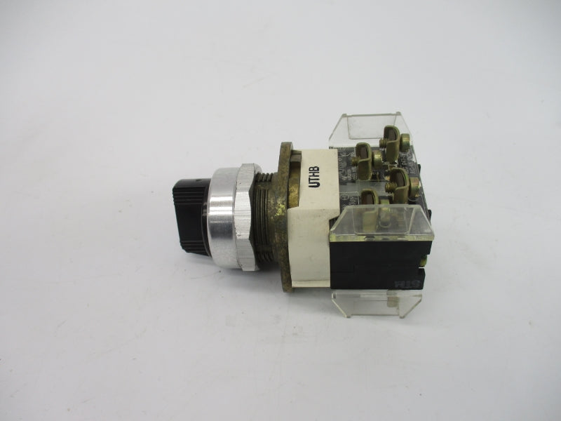 ALLEN BRADLEY 800T-N2KG4 SER. T NSNP