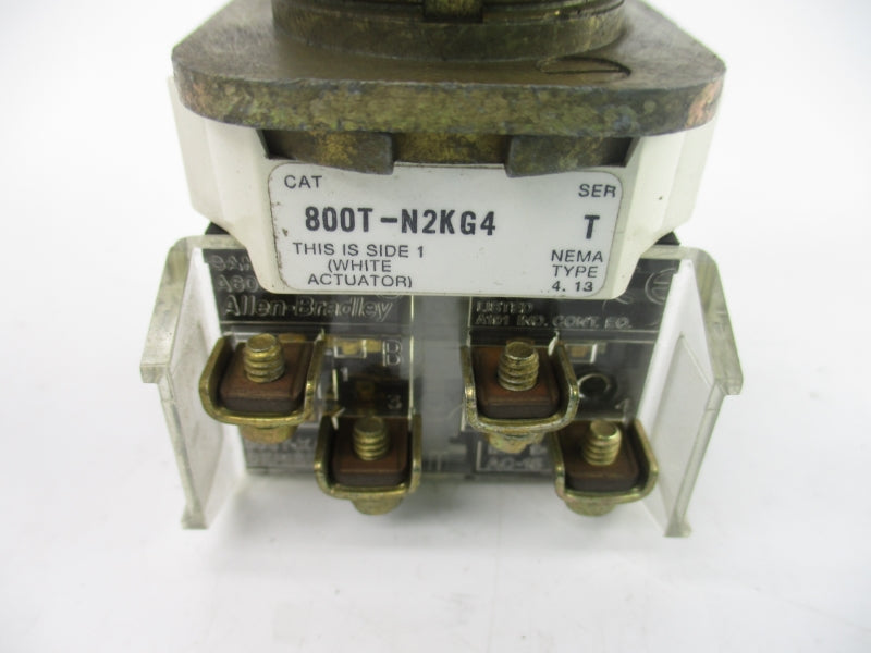 ALLEN BRADLEY 800T-N2KG4 SER. T NSNP