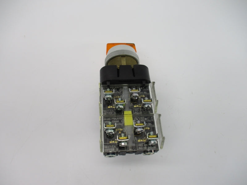ALLEN BRADLEY 800T-16JA5KB7AA SER. U 120VAC NSNP