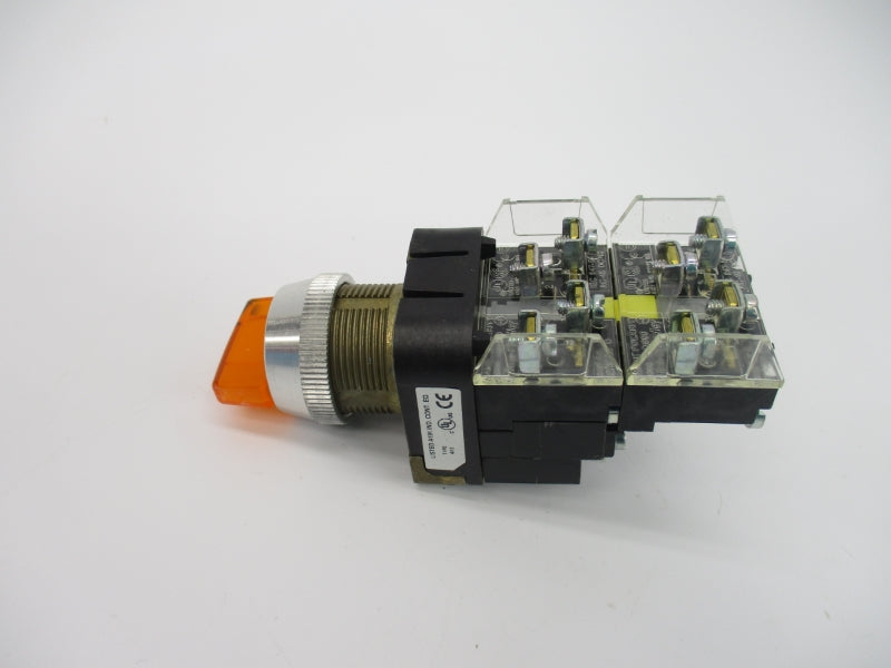 ALLEN BRADLEY 800T-16JA5KB7AA SER. U 120VAC NSNP
