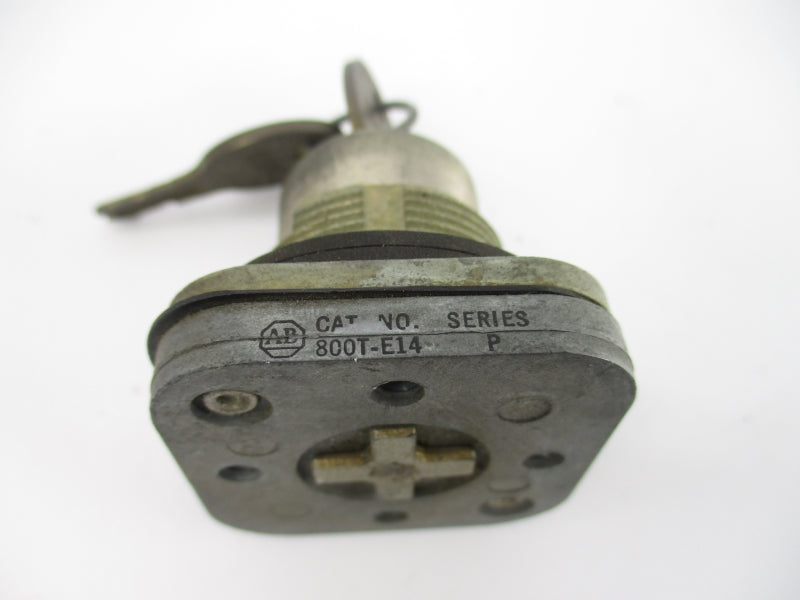 ALLEN BRADLEY 800T-E14 SER. P UNMP