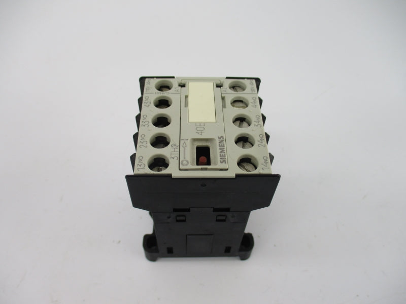 SIEMENS 3TH2040-0AF0 110/132V 10A NSNP