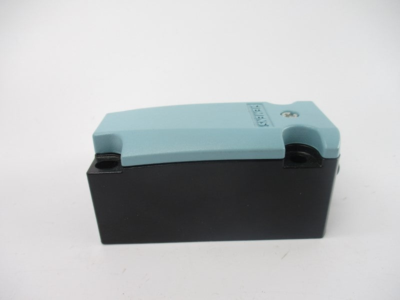 SIEMENS 3SE5112-0CA00 400V 3A NSNP