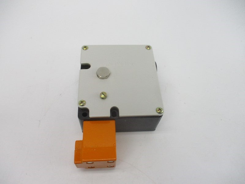 SIEMENS 3SE2842-1XX00 230V 4A NSMP