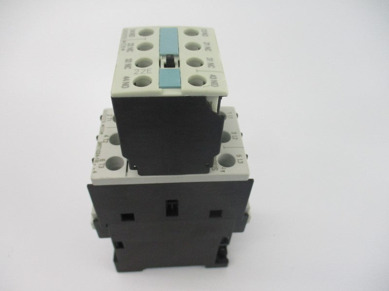 SIEMENS 3RT1024-1BB44 24VDC 35A (AS PICTURED1) NSMP
