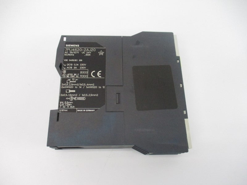 SIEMENS 7PU4620-2AJ20 110/127V 3A 0.5S-100H NSMP