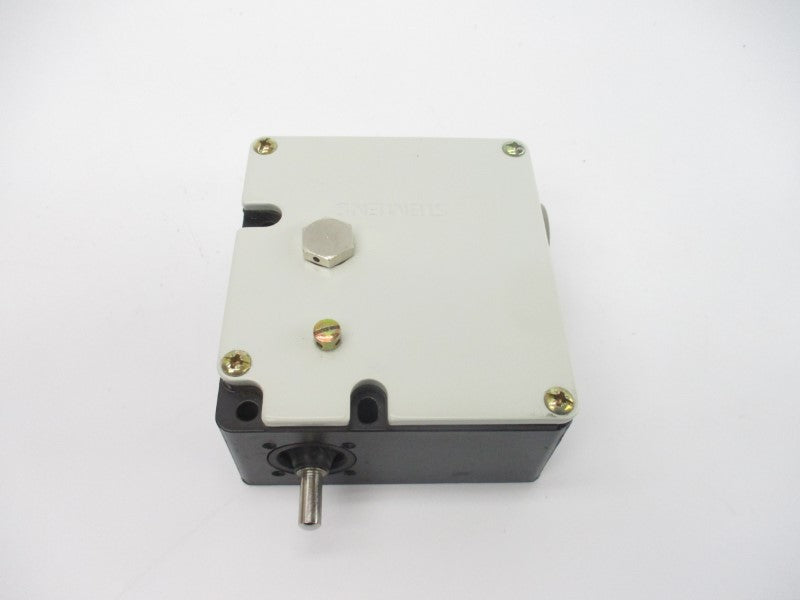 SIEMENS 3SE3842-1XX00 250VAC 10A NSMP