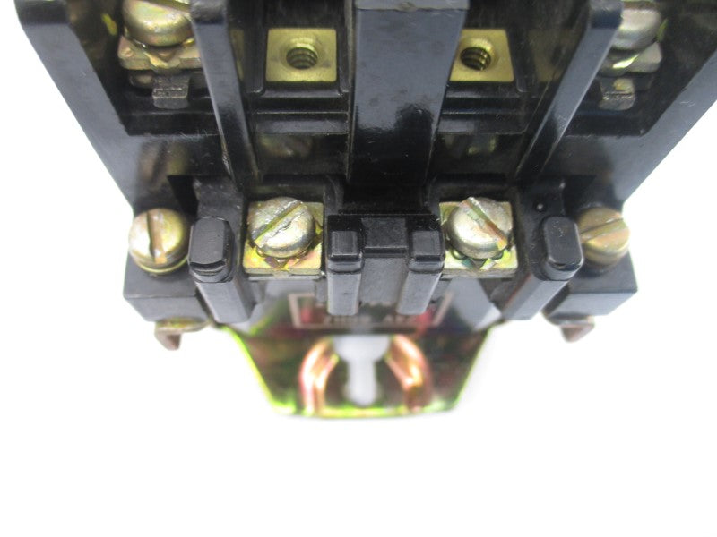 ALLEN BRADLEY 700-N200 SER. C 24V UNMP