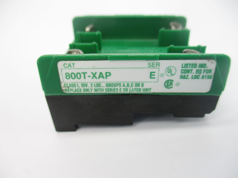 ALLEN BRADLEY 800T-XAP SER. E 600VAC (AS PICTURED) NSNP