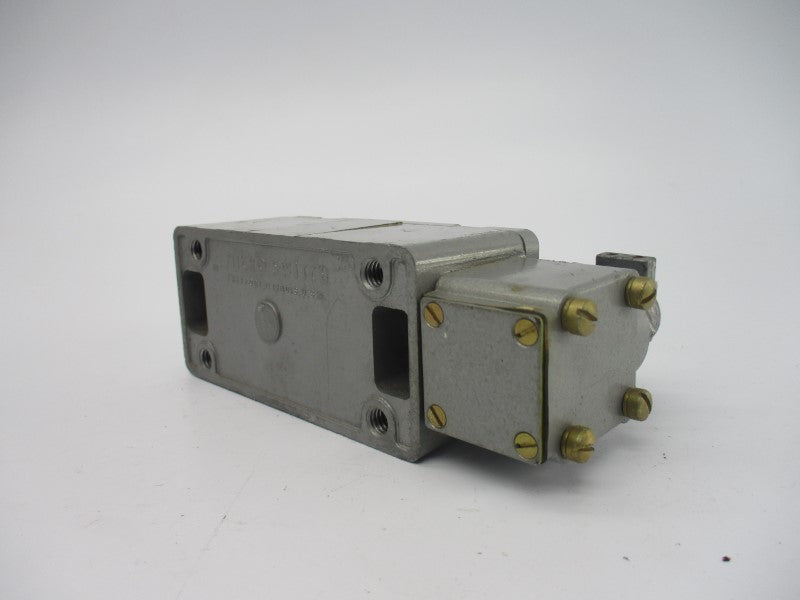 MICRO SWITCH 51ML10-E1 600VAC 20A NSNP
