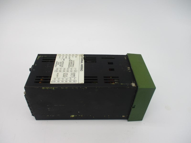 HONEYWELL DC3003-0-00A-1-C300-0111 120VAC UNMP