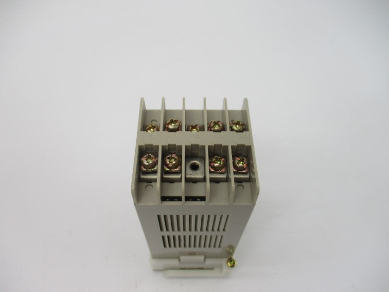 OMRON E5CS-R1KJX 250VAC 3A (AS PICTURED) NSNP