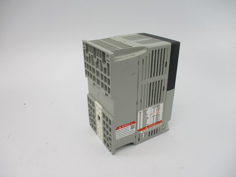 ALLEN BRADLEY 22A-V4P5N104 SER. A F/W 7.02 90-132V 4.5A NSMP