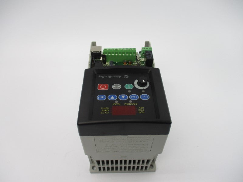 ALLEN BRADLEY 22B-B2P3N104 SER. A F/W 3.03 180-264VAC 2.5A (AS PICTURED) NSNP