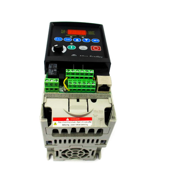 ALLEN BRADLEY 22A-B4P5N104 SER. A F/W 5.01 180-264VAC 5.2A (AS PICTURED) NSNP