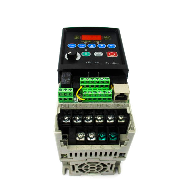 ALLEN BRADLEY 22A-B8P0N104 SER. A F/W 5.01 180-264VAC 9.5A (AS PICTURED) NSNP