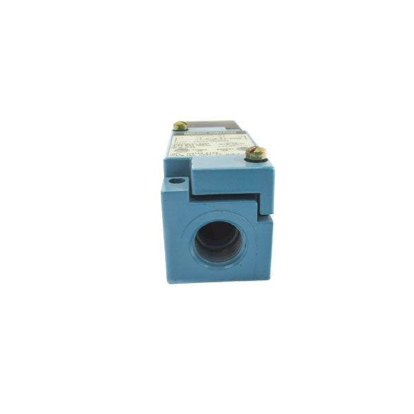 MICRO SWITCH LYS02C-2S 120VAC 2.7A NSNP