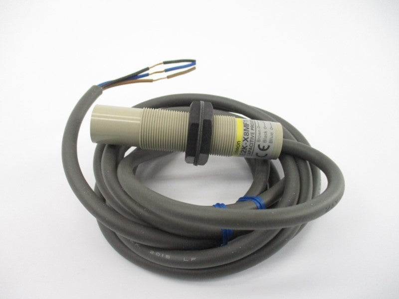 OMRON E2K-X8MF1 12-24VDC 2M NSMP
