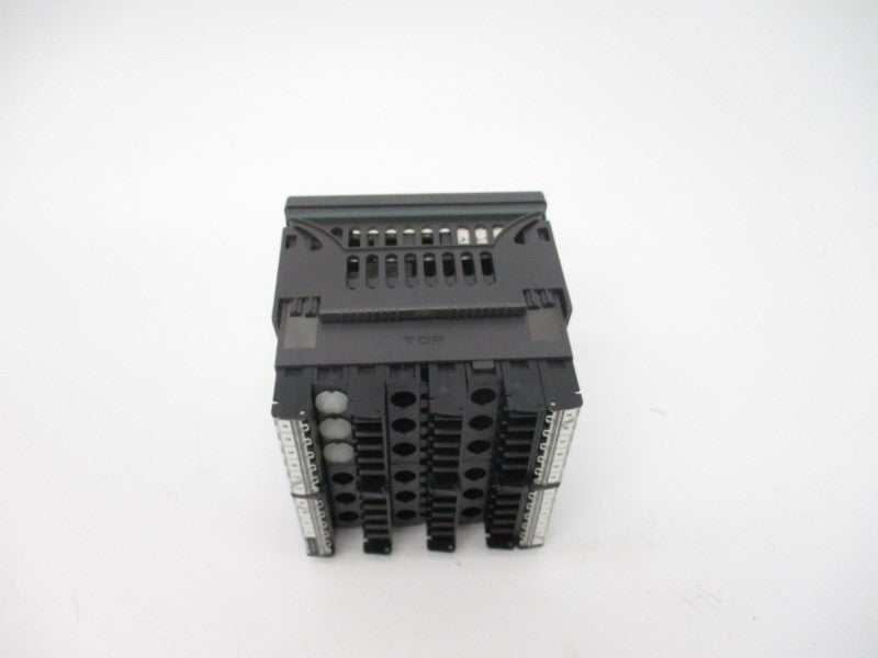EUROTHERM EPC3004CC/VH/XX/XX/XX/XX 100-230VAC 2A NSNP