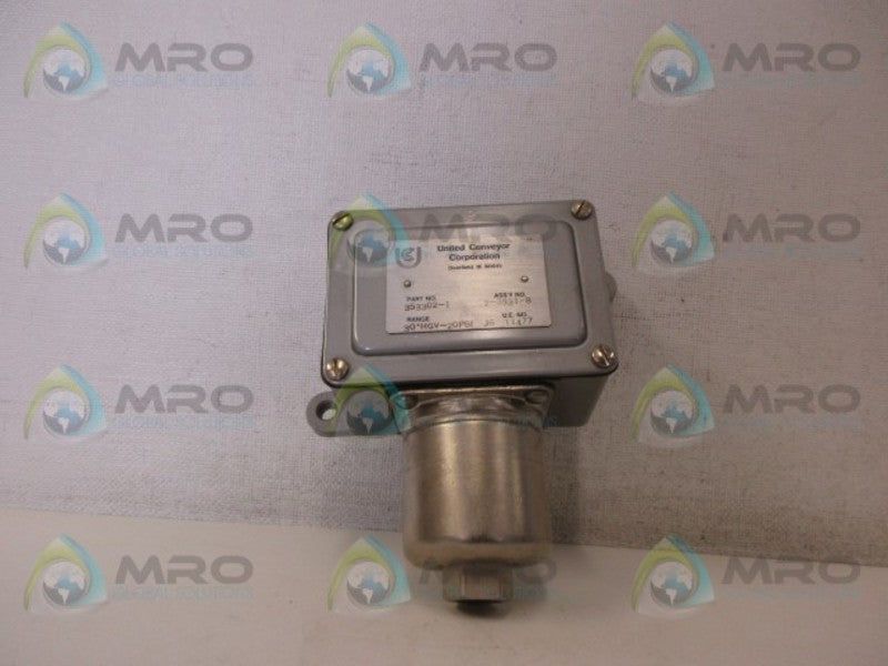 UNITED CONVEYOR 353302-1 PRESSURE SWITCH *NEW NO BOX*