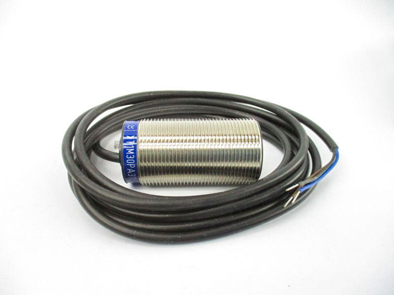 TELEMECANIQUE XT1M30PA372 12-24V NSMP