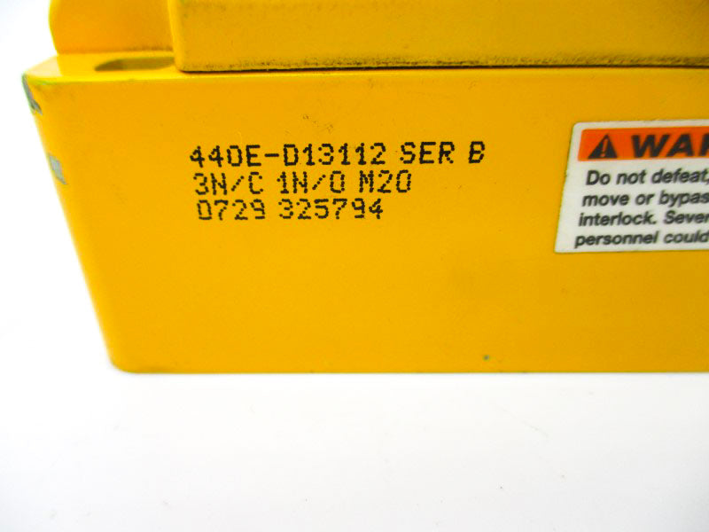 ALLEN BRADLEY 440E-D13112 SER. B 240V 3A NSNP