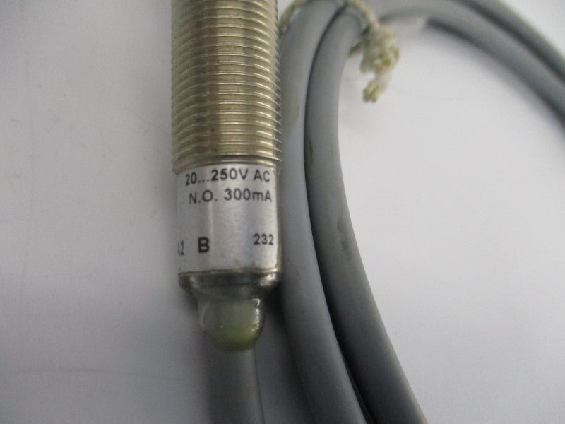 ALLEN BRADLEY 872C-A4N12-A2 SER. B 20-250VAC NSNP