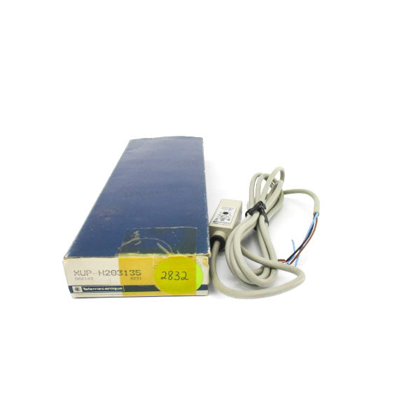 TELEMECANIQUE XUP-H203135 12-24V NSMP