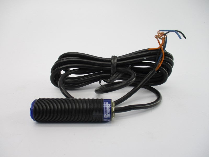 TELEMECANIQUE XU5-P18PP340 12-24VDC NSMP
