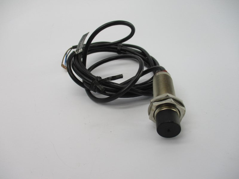 ALLEN BRADLEY 872C-D8CP18-E2 SER. C  10-30VDC NSNP