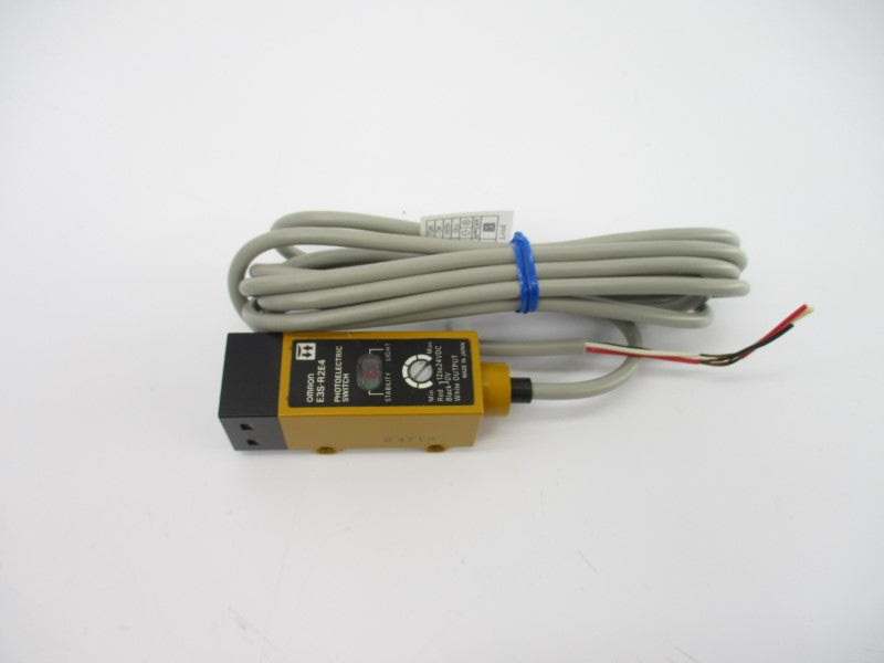 OMRON E3S-R2E4 12-24VDC NSMP