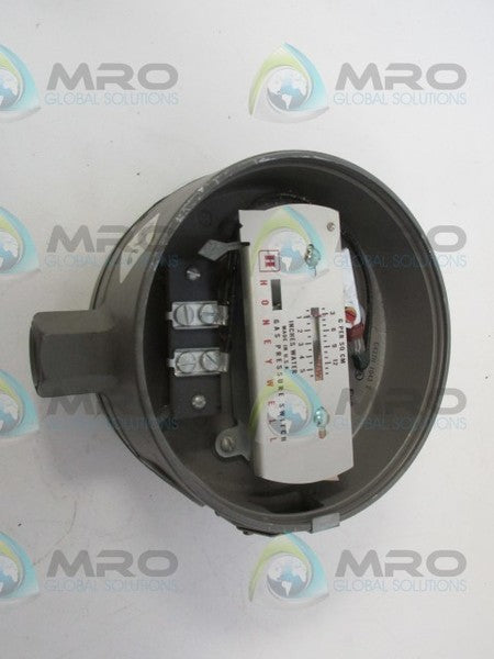 HONEYWELL C437H1043 PRESSURE SWITCH (AS PICTURED) NSNP