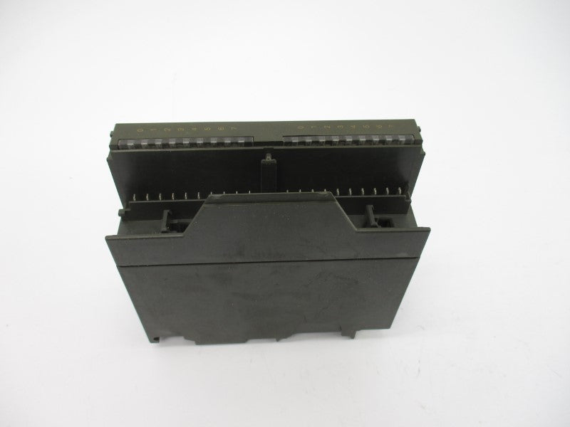 SIEMENS 6ES7322-1BH01-0AA0 (AS PICTURED) UNMP