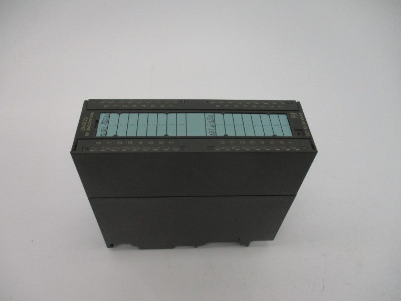 SIEMENS 6ES7322-1BL00-0AA0 24VDC 0.5A (AS PICTURED1) UNMP